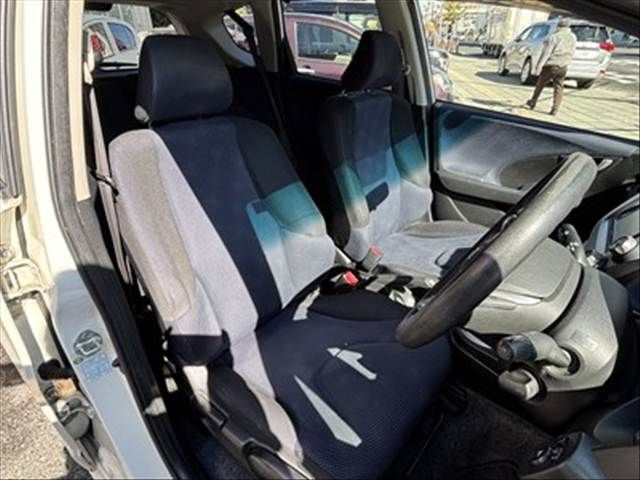 HONDA FIT 2011 Image 31