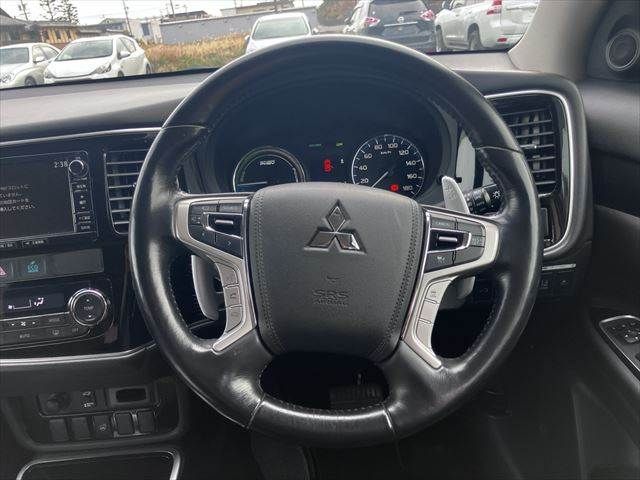 MITSUBISHI OUTLANDER PHEV 2015 Image 31
