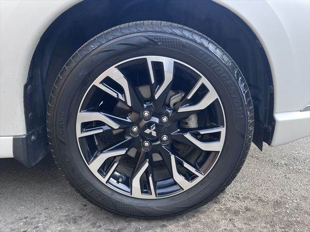 MITSUBISHI OUTLANDER PHEV 2015 Image 31