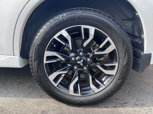 MITSUBISHI OUTLANDER PHEV 2015 Image 31