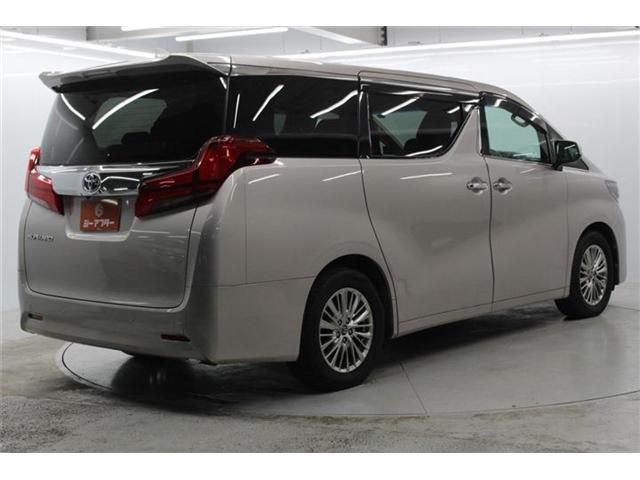 TOYOTA ALPHARD 2018 Image 31