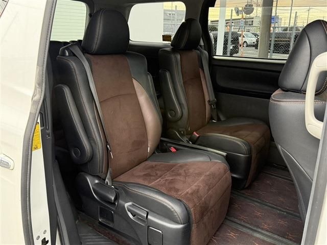 TOYOTA ALPHARD 2012 Image 31