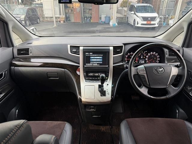 TOYOTA ALPHARD 2012 Image 31