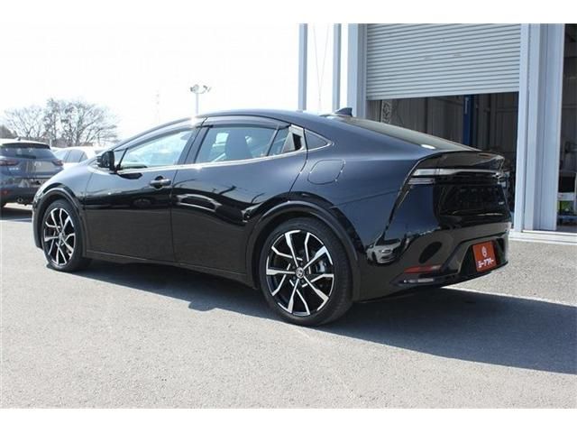 TOYOTA PRIUS PHV 2023 Image 31