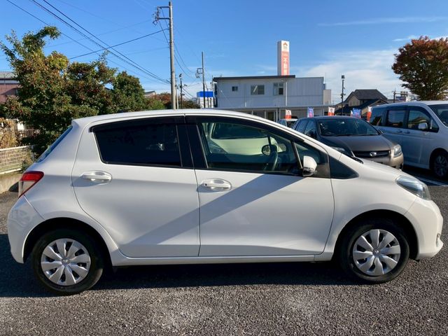 TOYOTA VITZ 2013 Image 31