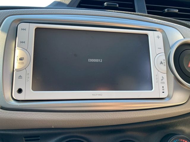 TOYOTA VITZ 2013 Image 31