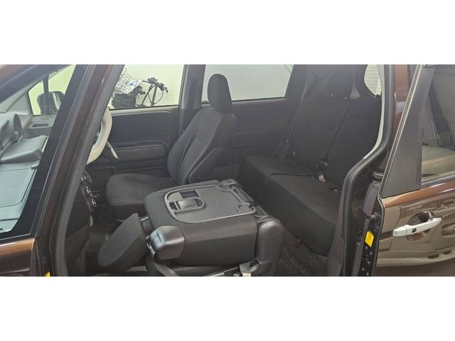 TOYOTA PORTE 2013 Image 31