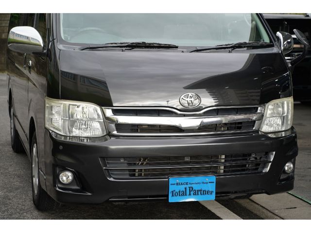 TOYOTA REGIUSACE VAN 2WD 2012 Image 31