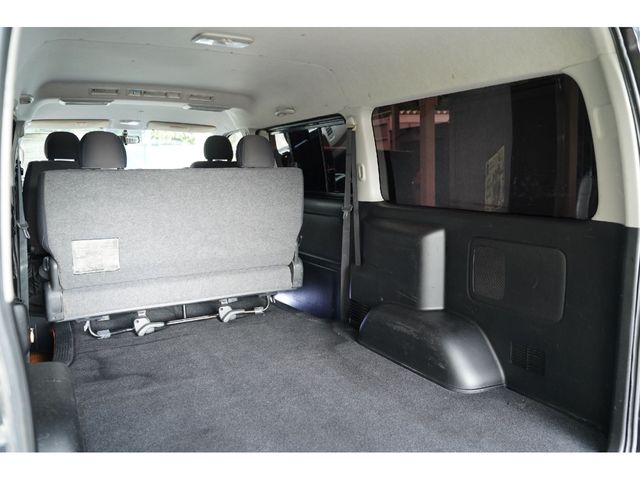 TOYOTA REGIUSACE VAN 2WD 2012 Image 31