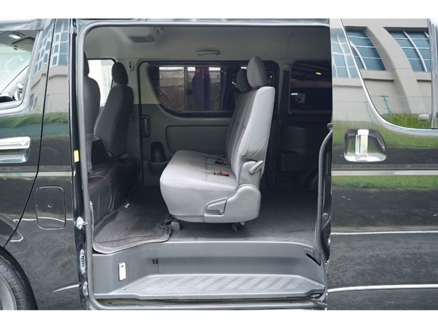 TOYOTA REGIUSACE VAN 2WD 2012 Image 31