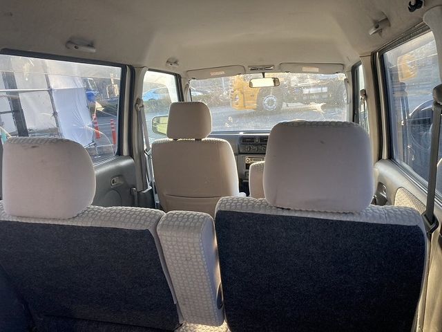 MITSUBISHI TOWNBOX 2002 Image 31