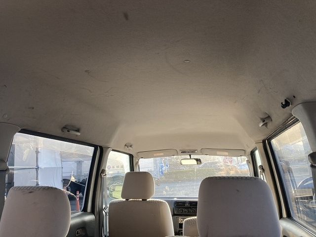 MITSUBISHI TOWNBOX 2002 Image 31