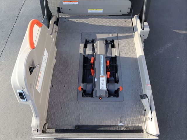 NISSAN NV350 CARAVAN 2019 Image 31