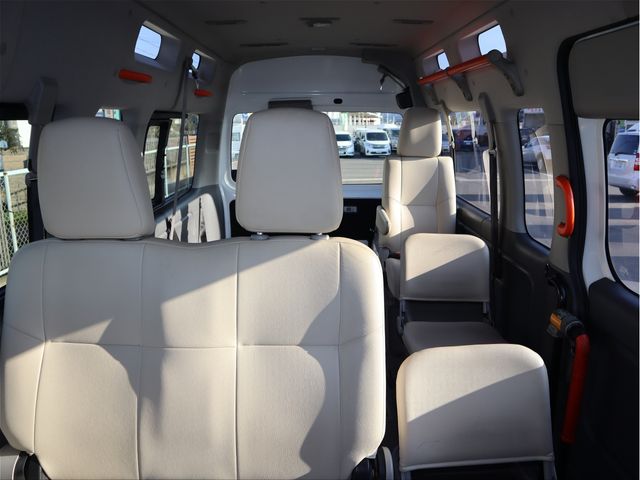 NISSAN NV350 CARAVAN 2019 Image 31