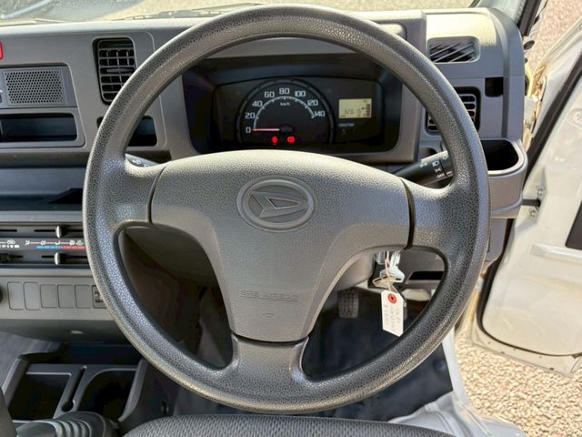 DAIHATSU HIJET TRUCK 2016 Image 31