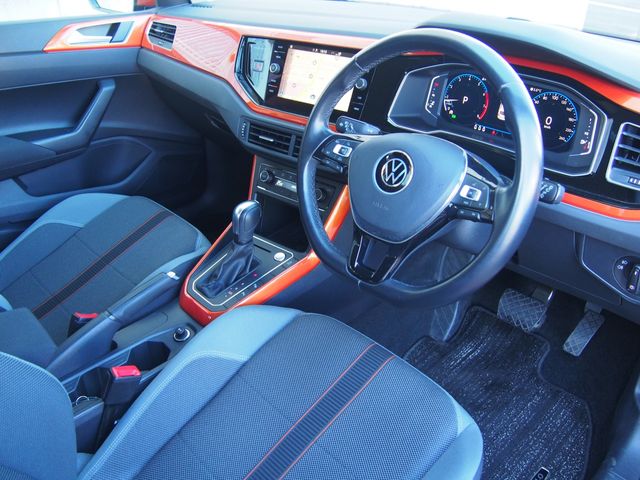 VOLKSWAGEN POLO 2021 Image 31