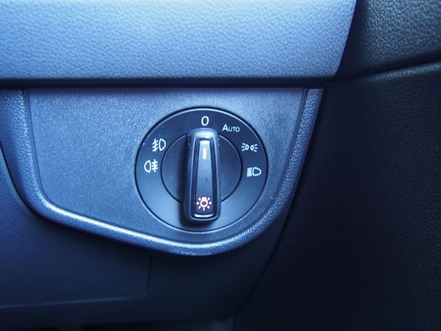 VOLKSWAGEN POLO 2021 Image 31