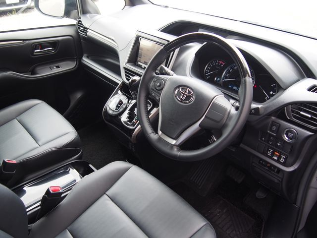 TOYOTA ESQUIRE 4WD 2016 Image 31