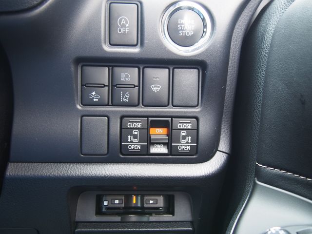 TOYOTA ESQUIRE 4WD 2016 Image 31