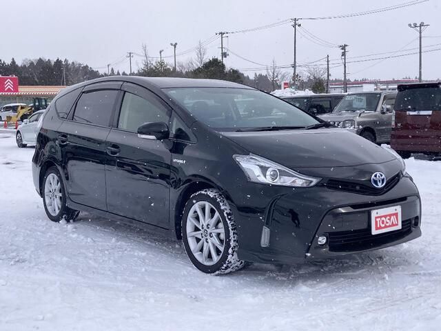 TOYOTA PRIUS ALPHA 2015 Image 31