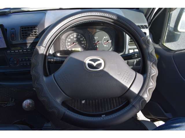 MAZDA BONGO TRUCK 2WD 2016 Image 31