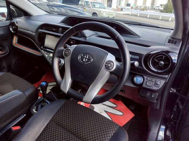 TOYOTA AQUA 2015 Image 31