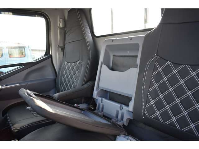 MITSUBISHI CANTER 2016 Image 31