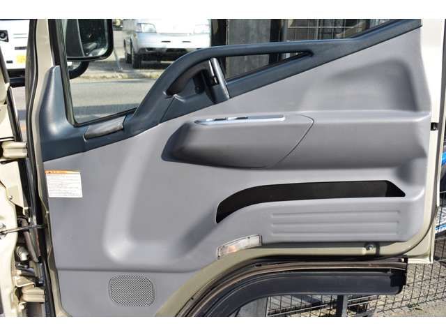 MITSUBISHI CANTER 2016 Image 31