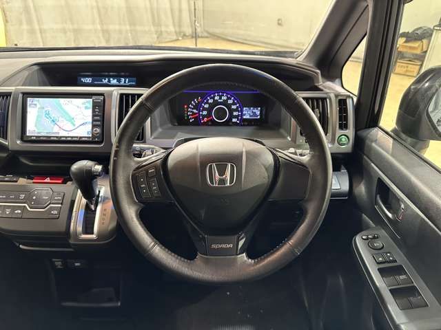 HONDA STEPWAGON SPADA 2010 Image 31