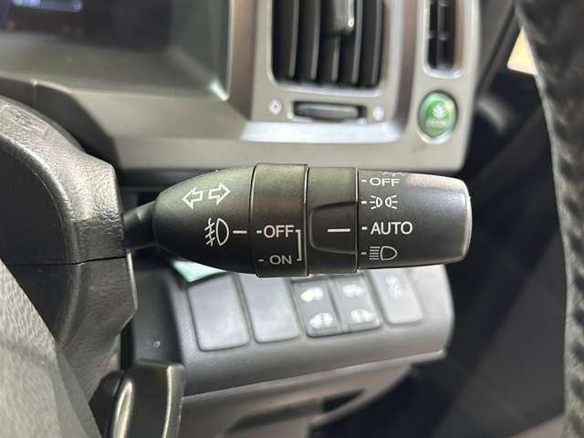 HONDA STEPWAGON SPADA 2010 Image 31