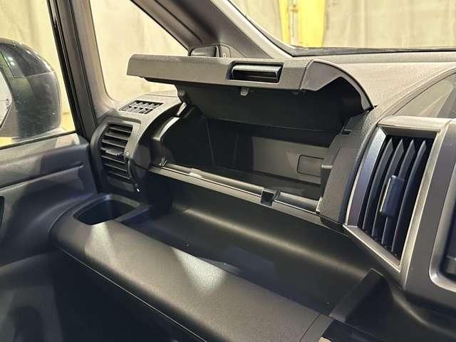 HONDA STEPWAGON SPADA 2010 Image 31