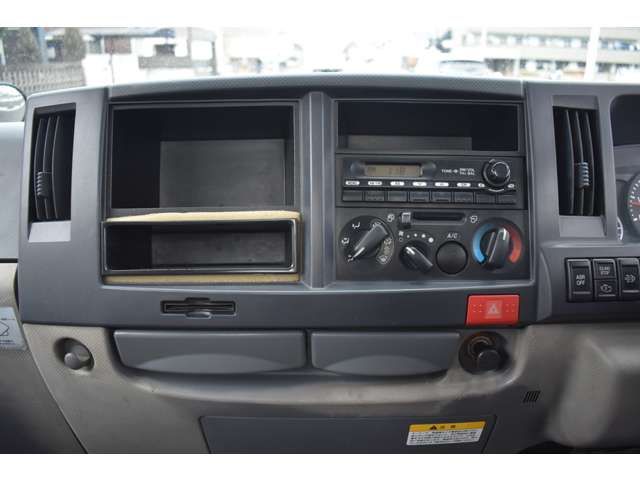 ISUZU ELF 2008 Image 31