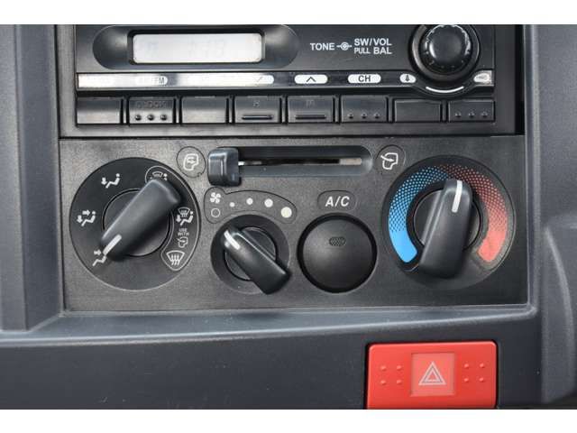 ISUZU ELF 2008 Image 31