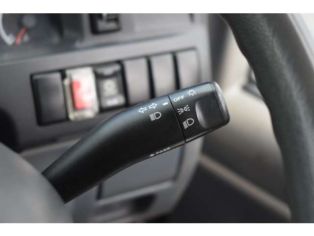 ISUZU ELF 2008 Image 31