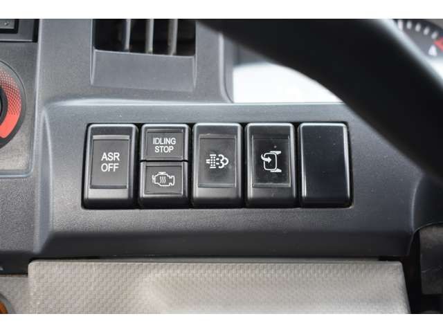 ISUZU ELF 2008 Image 31