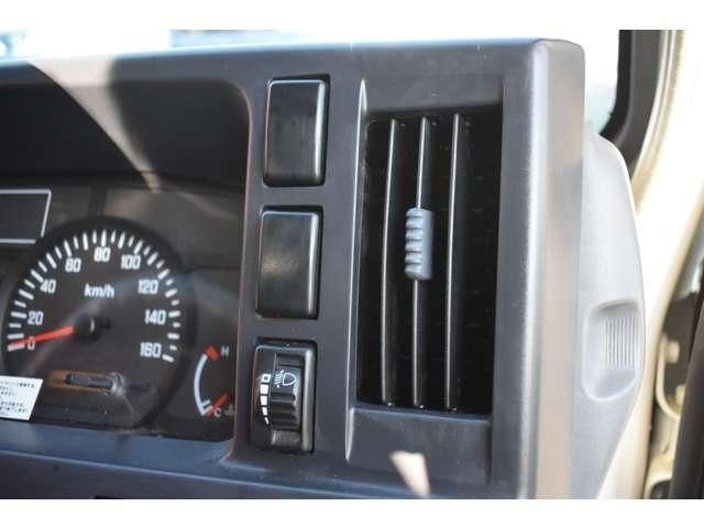 ISUZU ELF 2008 Image 31