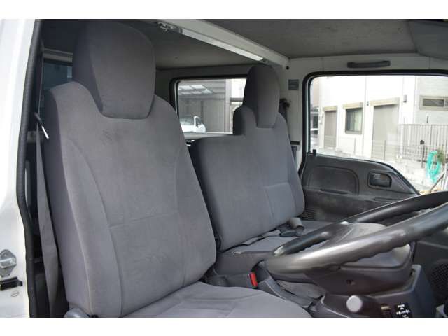 ISUZU ELF 2012 Image 31