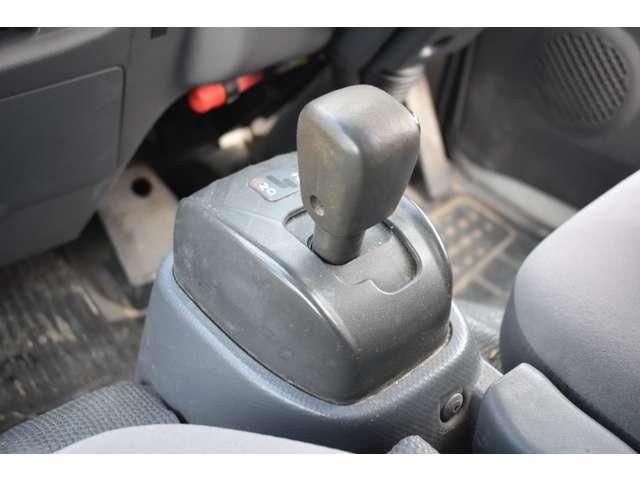 ISUZU ELF 2012 Image 31