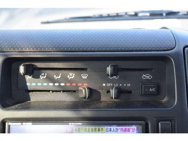 TOYOTA DYNA 2015 Image 31