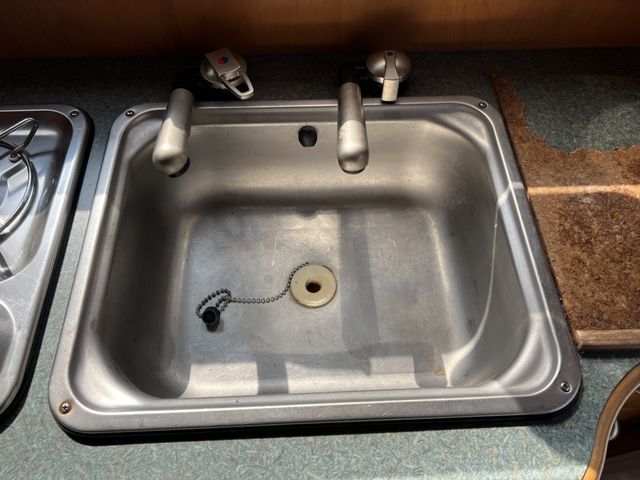 TOYOTA CAMROAD 2003 Image 31