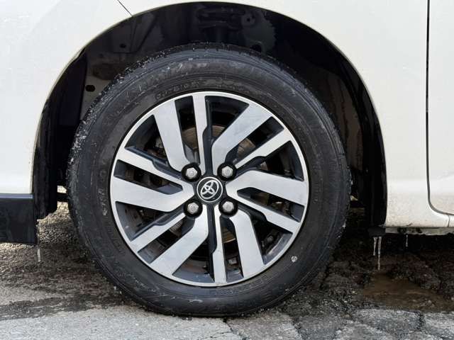 TOYOTA TANK 4WD 2017 Image 31