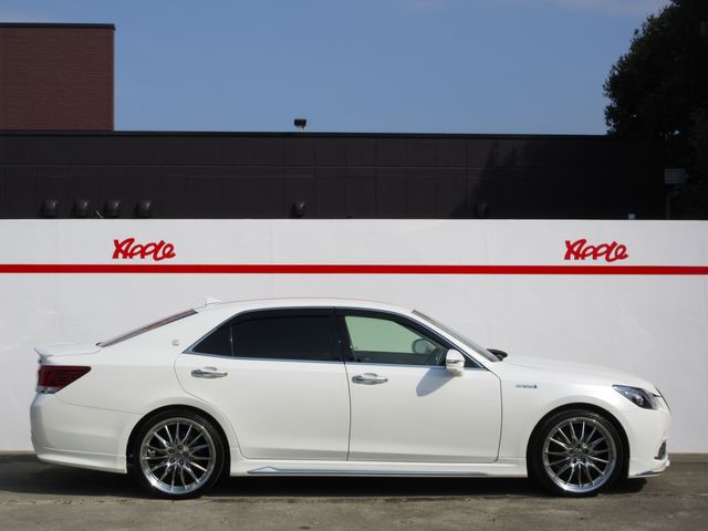 TOYOTA CROWN MAJESTA HYBRID 2015 Image 31