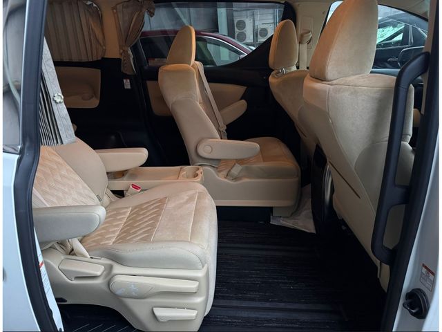 TOYOTA ALPHARD HYBRID 4WD 2021 Image 31
