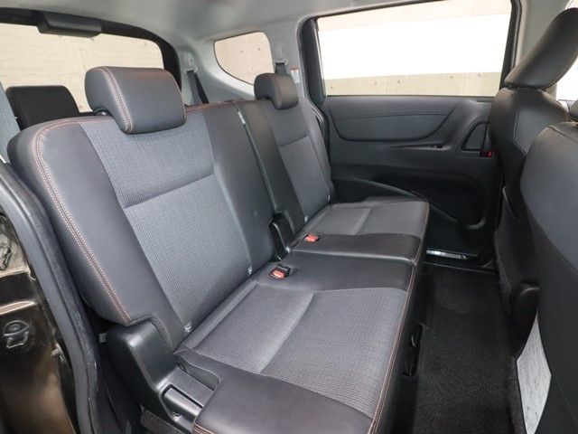 TOYOTA SIENTA 2018 Image 31