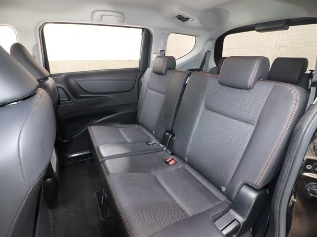 TOYOTA SIENTA 2018 Image 31