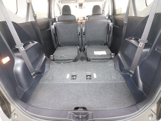 TOYOTA SIENTA 2018 Image 31