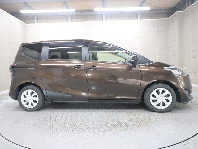 TOYOTA SIENTA 2018 Image 31