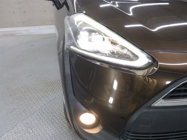 TOYOTA SIENTA 2018 Image 31