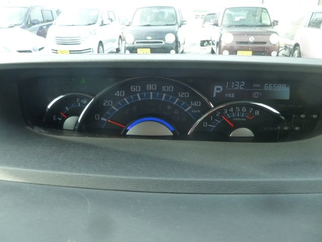 DAIHATSU TANTO CUSTOM 4WD 2016 Image 31