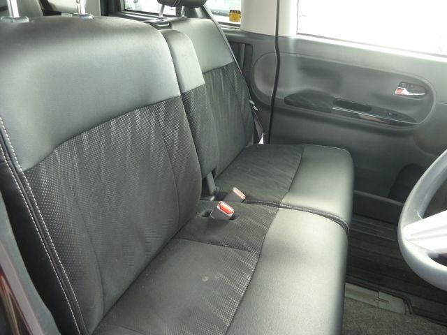 DAIHATSU TANTO CUSTOM 4WD 2016 Image 31